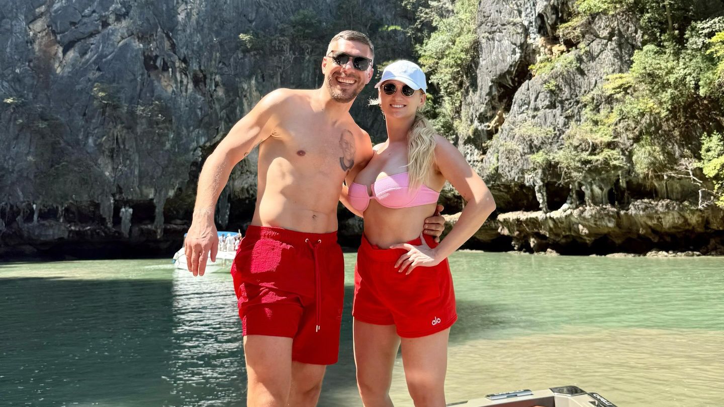 Lukas Podolski so svojou manželkou Monikou. Zdroj: Instagram / lukaspodolski