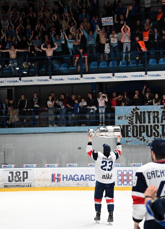 Slovanu pomohol k storočnicovému titulu. Brant Harris: Bolo by skvelé raz sa vrátiť späť