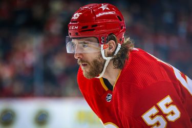 Výpredaj sa v Calgary Flames ešte neskončil. Posilu pred play-off získalo Vegas