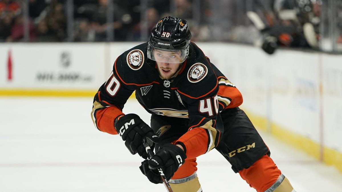 NHL パヴォル・レジェンダのスロバキア人選手が 1 年以上ぶりにチャンスを掴みました!