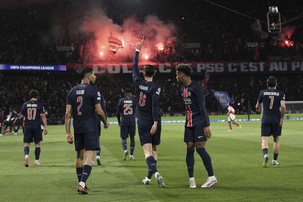 Hromadenie hráčov? V žiadnom prípade. Parížania majú v prestupovom období jasný plán