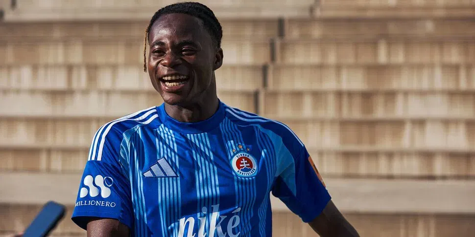Kelvin Ofori v drese slovenského majstra. Zdroj: skslovan.com