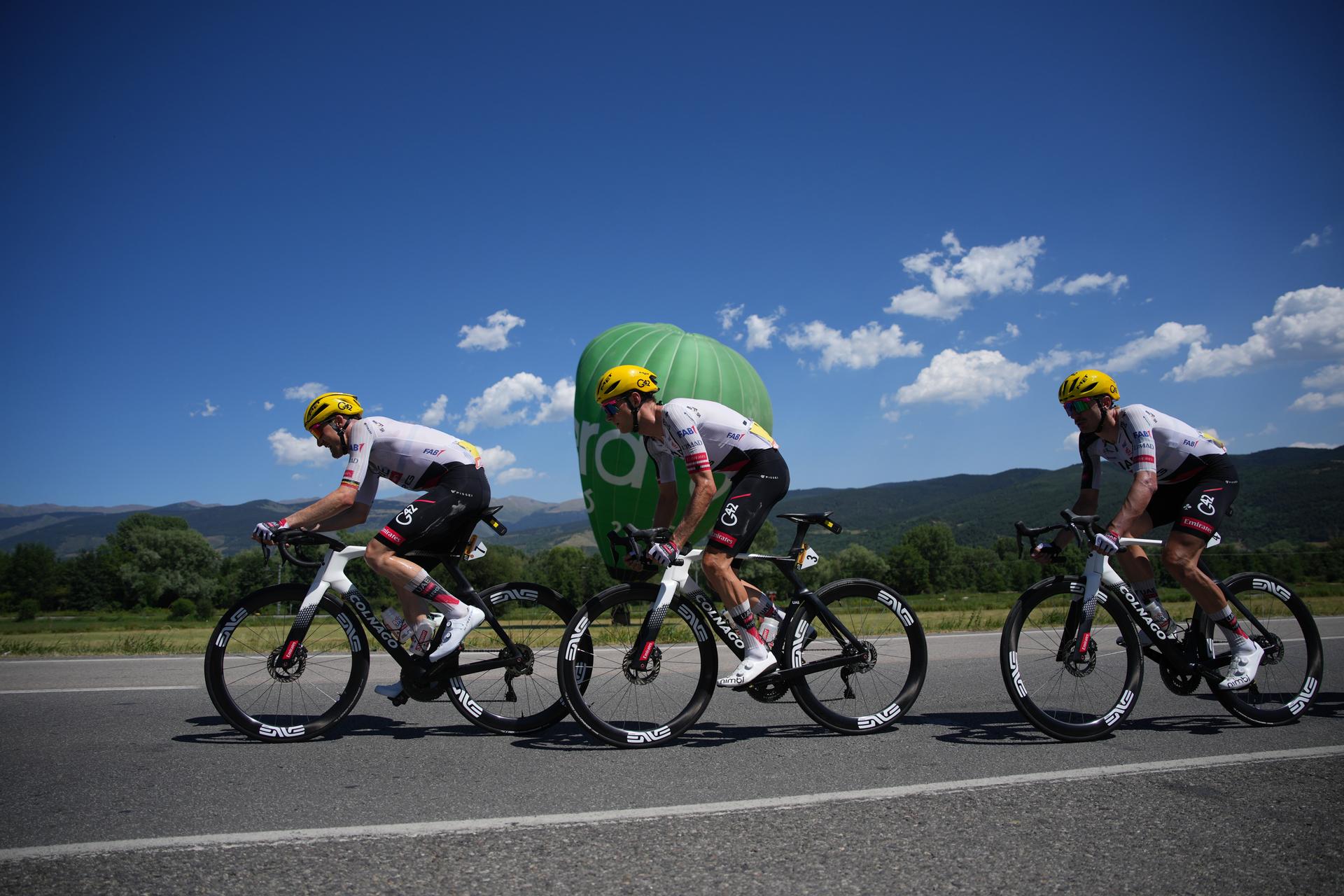 Cyklisti na Tour de France 2026. Zdroj: SITA/AP