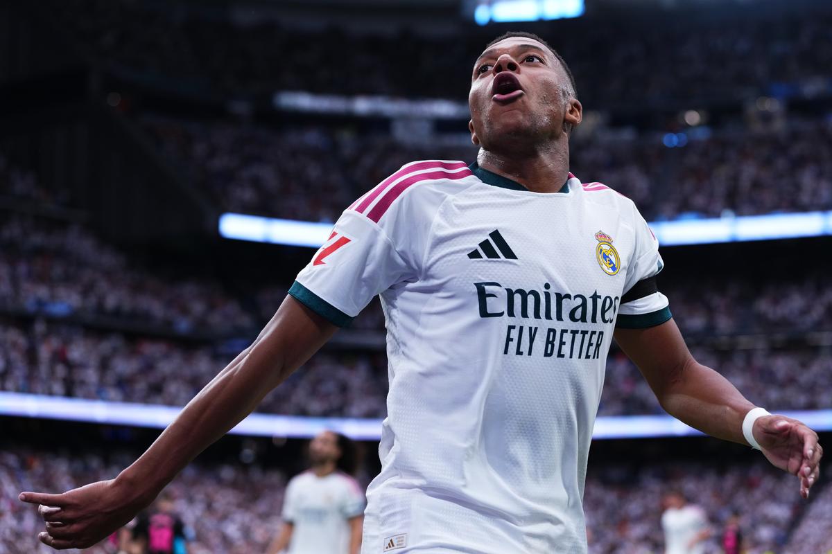 Kylian Mbappé verí, že získa Zlatú loptu: Neoznámia tím v obálke, oznámia meno hráča