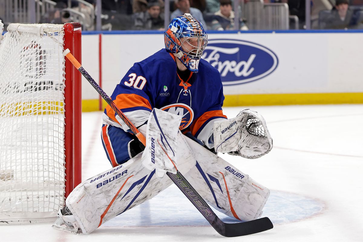 Zlikvidoval viac ako tridsať striel a bol hlavným strojcom výhry. Ruský brankár vyrovnal klubový rekord