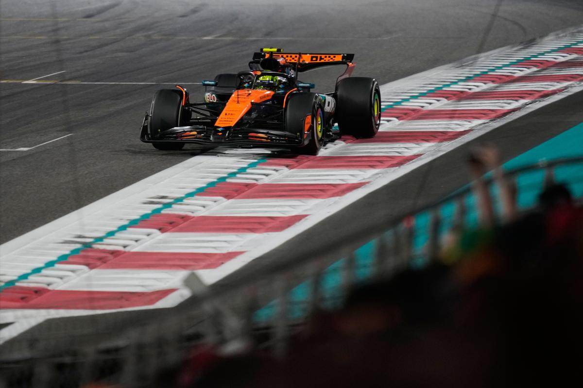 Formula 1 - Veľká cena Abú Zabí - preteky / výsledky | Šport.sk