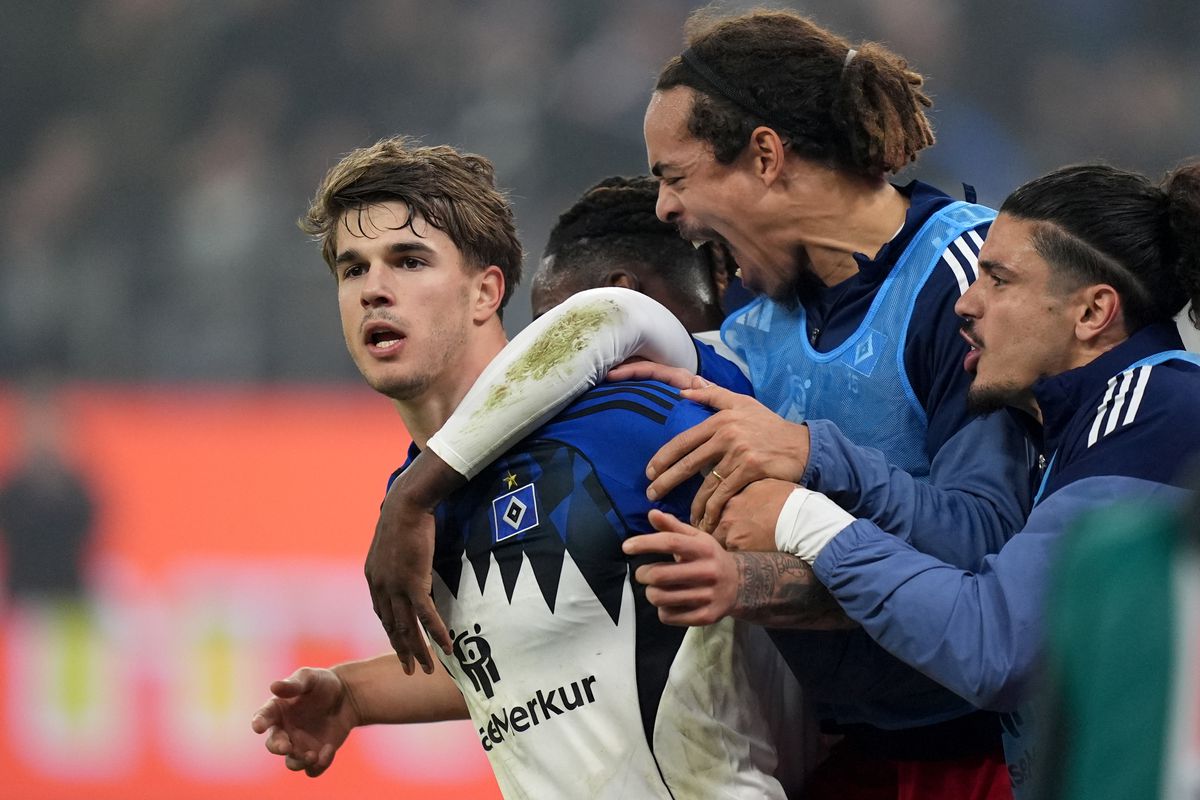 VIDEO Krásny gól talentovaného Chorváta naštartoval obrat Hamburgu proti Brémam