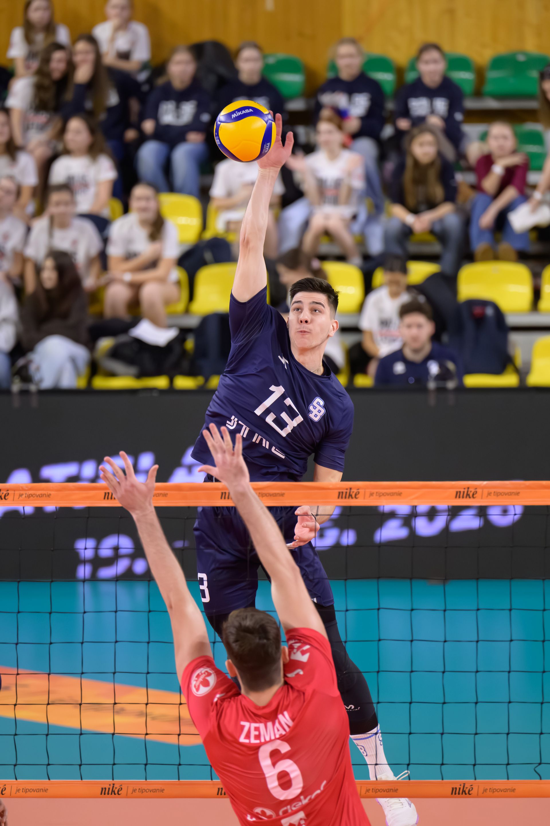 VK Slovan Bratislava - RIEKER UJS Komárno. Zdroj: TASR