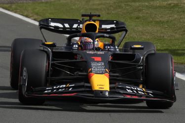 Veľká cena Veľkej Británie: Verstappen s piatou pole position za sebou, skvelý McLaren