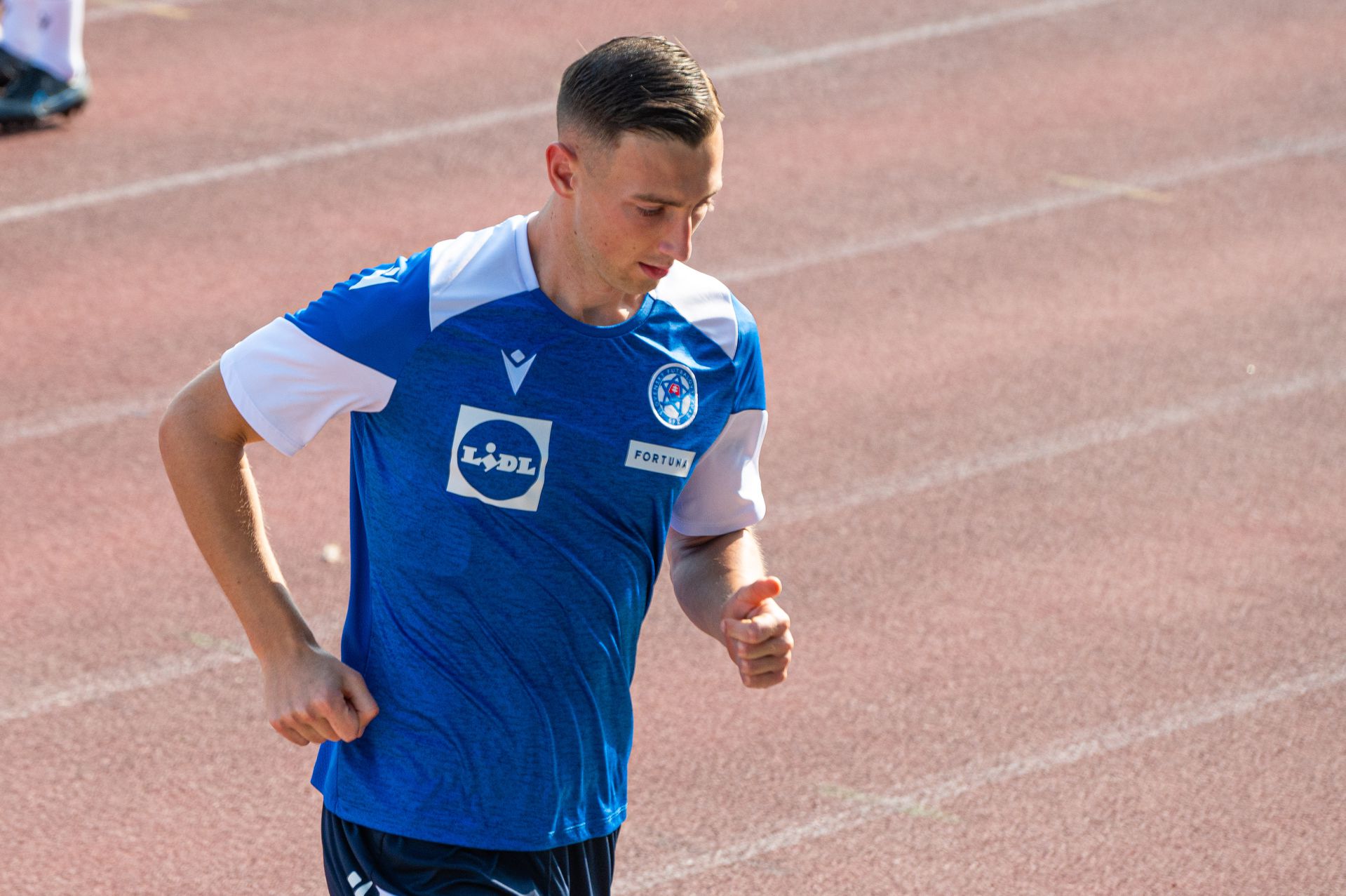 Róbert Boženík, slovenská futbalová reprezentácia na tréningu v areáli Slávia TU Košice, zdroj: Šimon Pavlišin