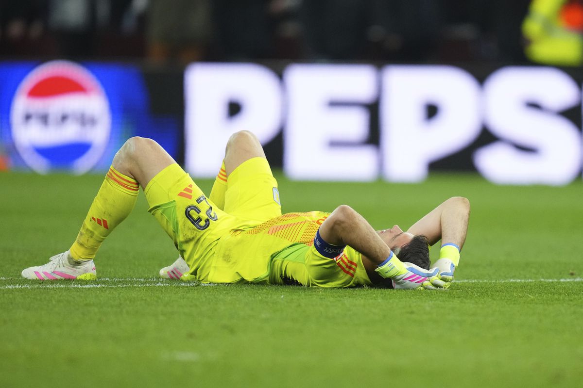 Emiliano Martínez stratil post vicekapitána. Môže za to Manchester United?