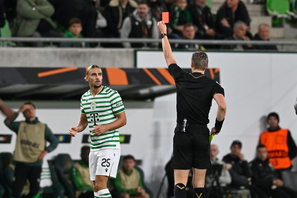 Červenú kartu videl už pred výkopom. Rozhodca ho vylúčil pre neuveriteľné pravidlo