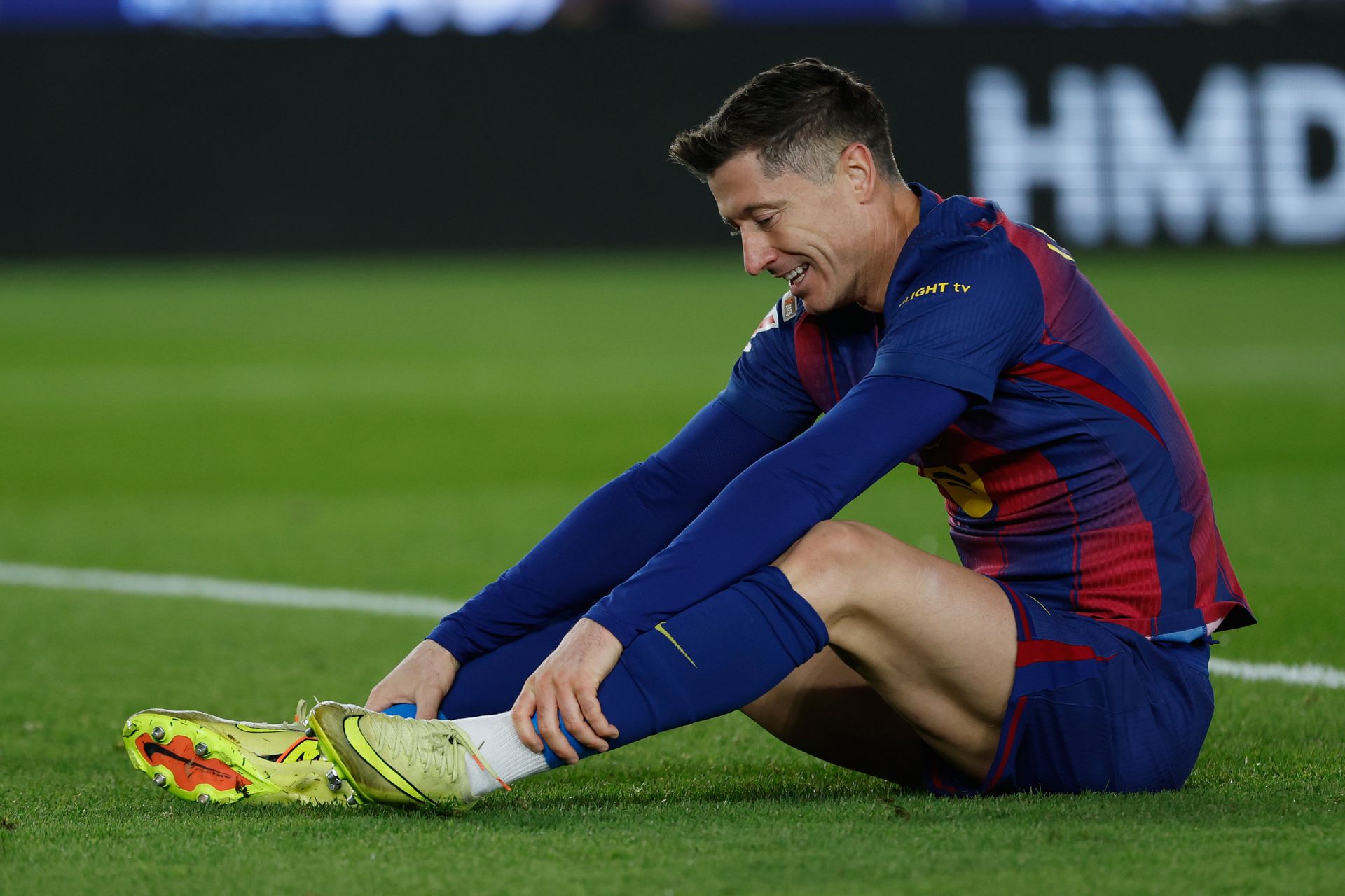 Robert Lewandowski v drese FC Barcelona.
Zdroj: SITA/AP