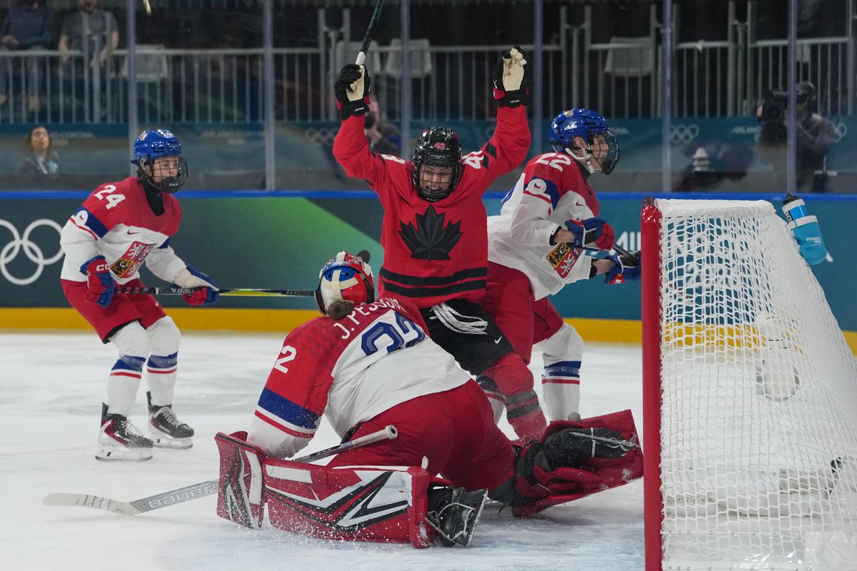 Senzácia sa nekonala. České hokejistky ukončili základnú skupinu prehrou s favoritom na zlato
