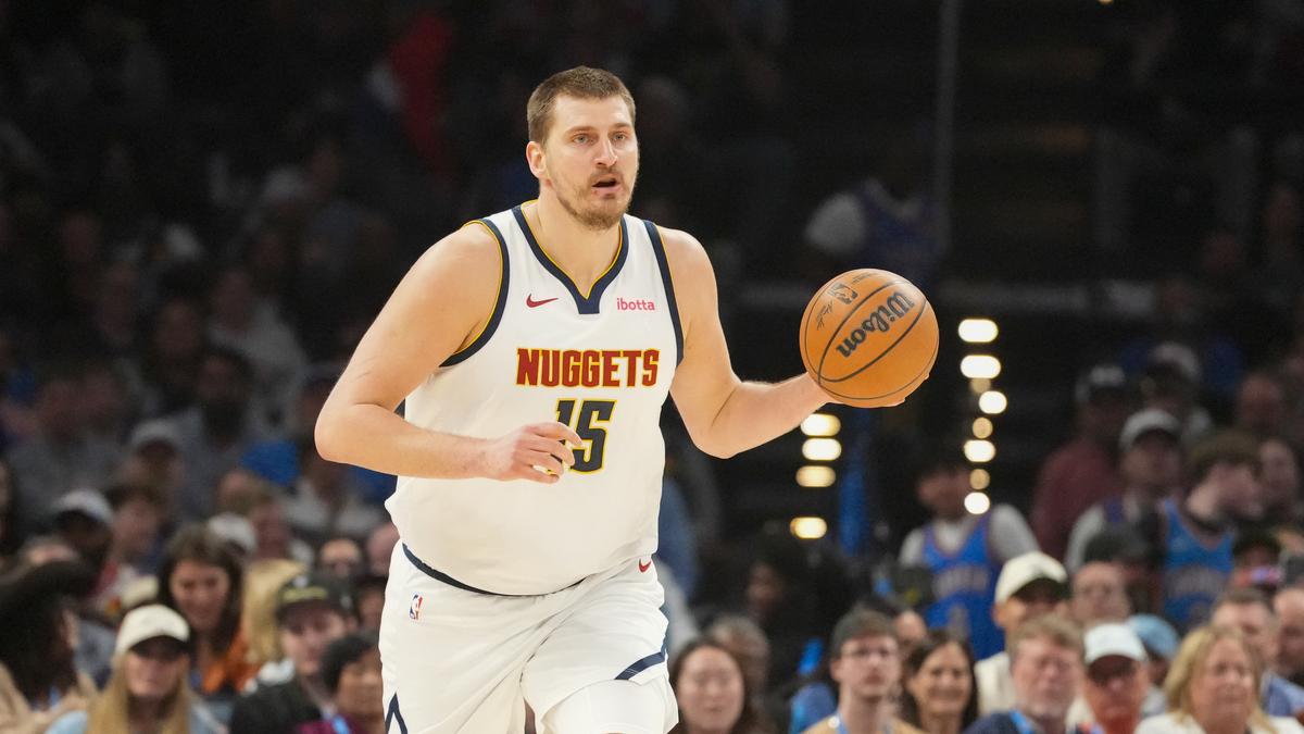 Wembanyama debutoval v play off rekordními 35 body, tři kandidáti bojují o cenu MVP