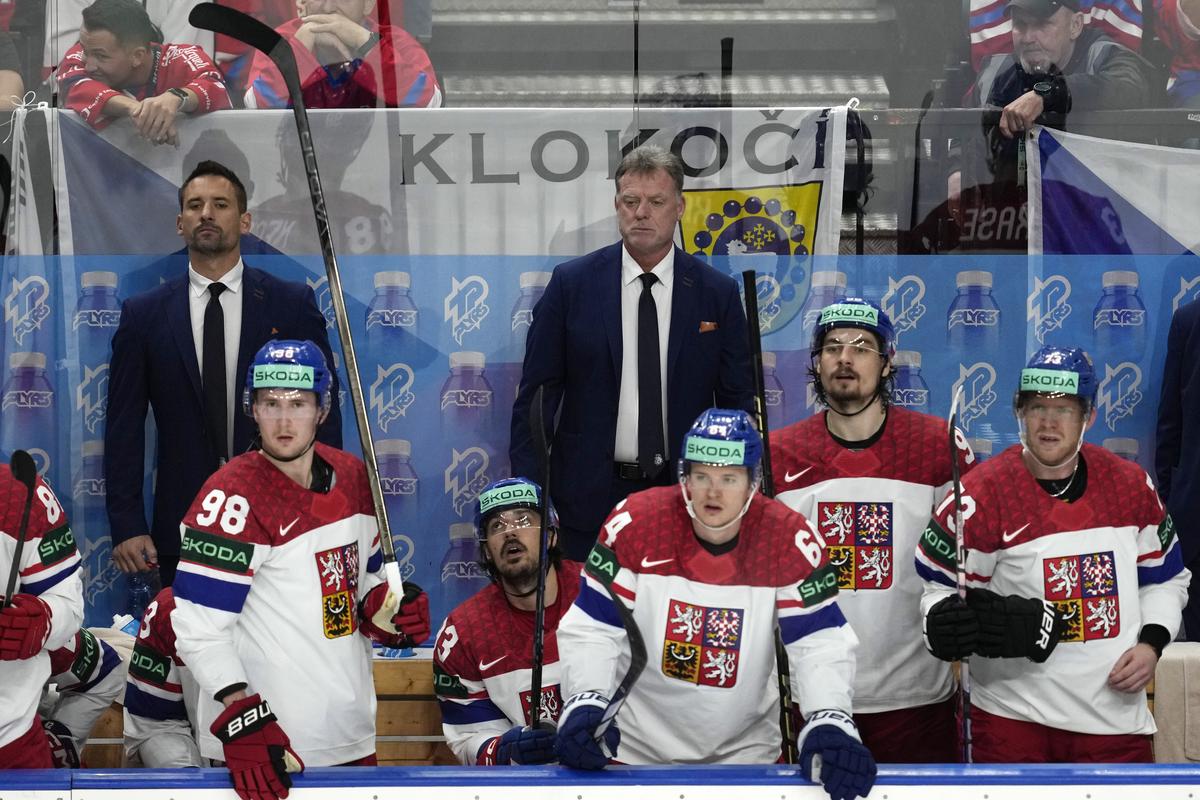 Česku dali pred MS košom traja hráči z NHL, Rulík tají dôvody: Nech to vysvetlia oni