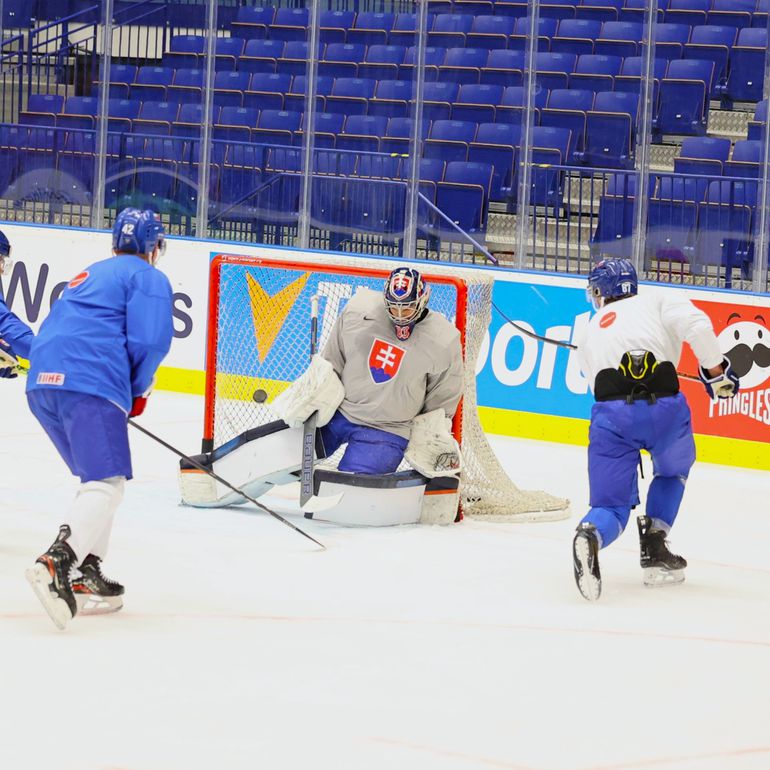 Slovenskí reprezentanti už trénovali v Ostrave. V tejto zostave sa pripravovali na prvého súpera