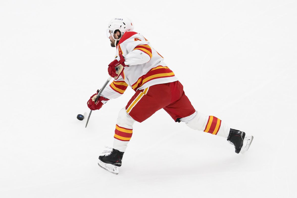 Calgary prišlo o jedného z kľúčových hráčov. Odchádza obranca, ktorý je aj v nominácii na ZOH