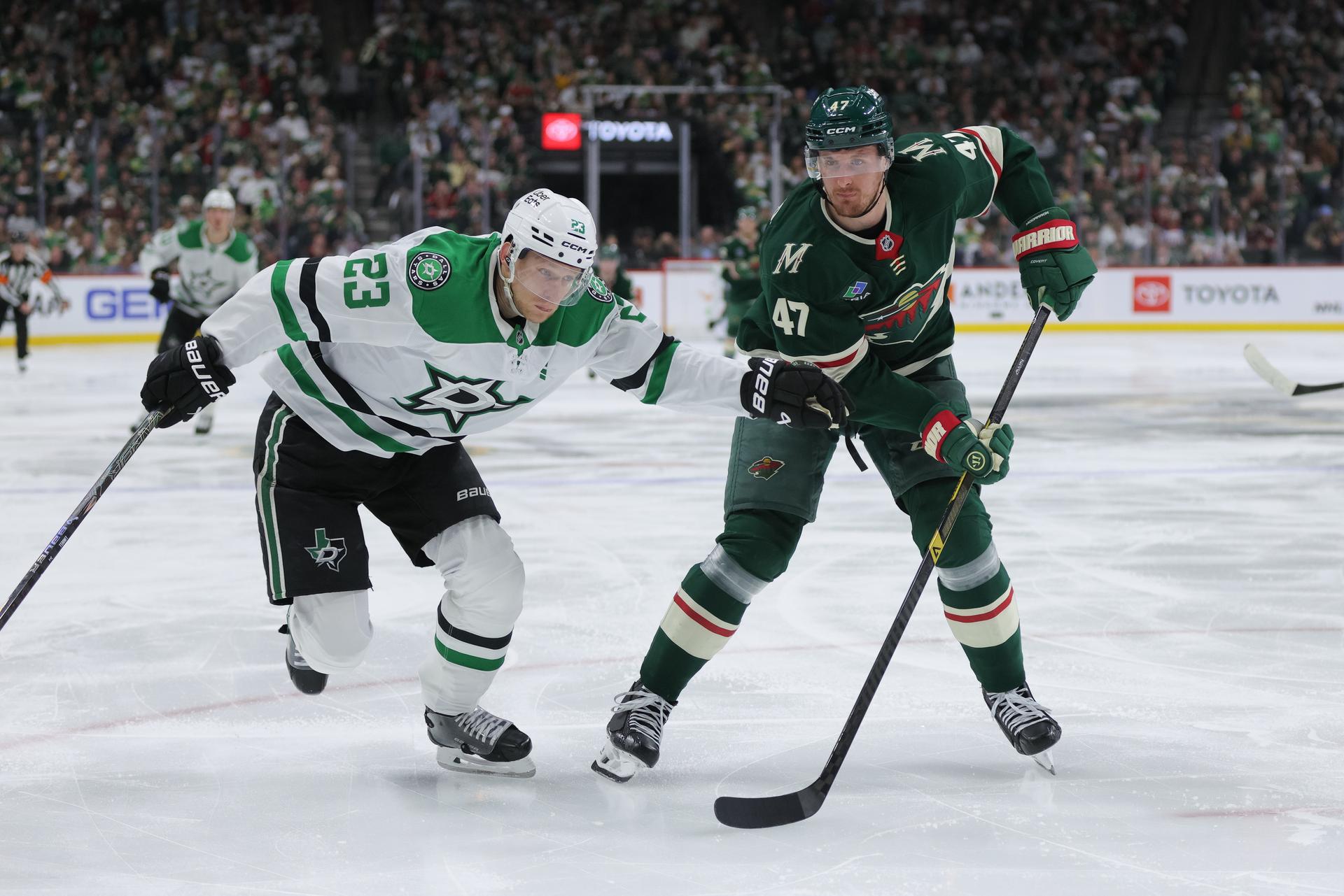 Michael McCarron (47) v drese Minnesoty Wild. Zdroj: SITA/AP