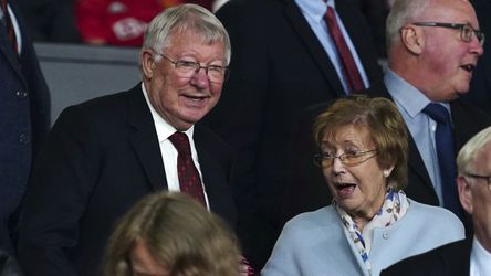 Bývalý tréner Manchestru United Alex Ferguson prežíva obrovský smútok. Prišiel o milovanú ženu
