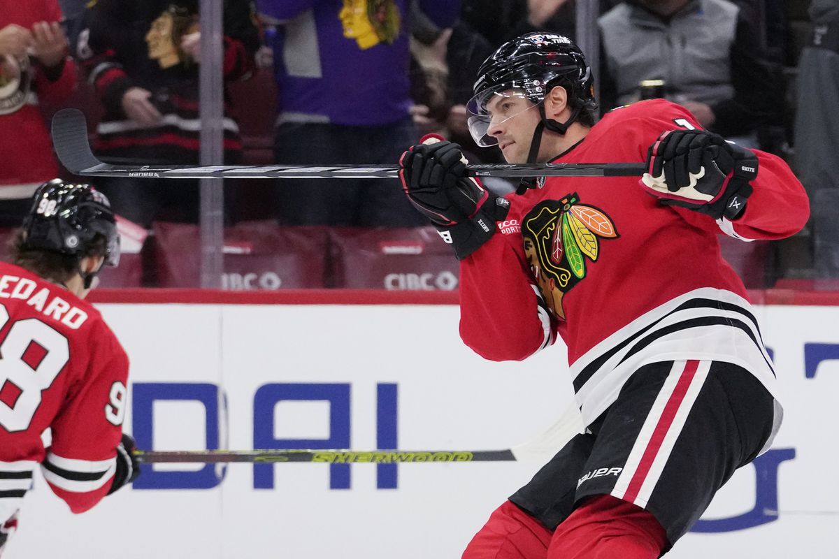 Americký reprezentant s viac ako 1000 zápasmi v NHL ukončil kariéru