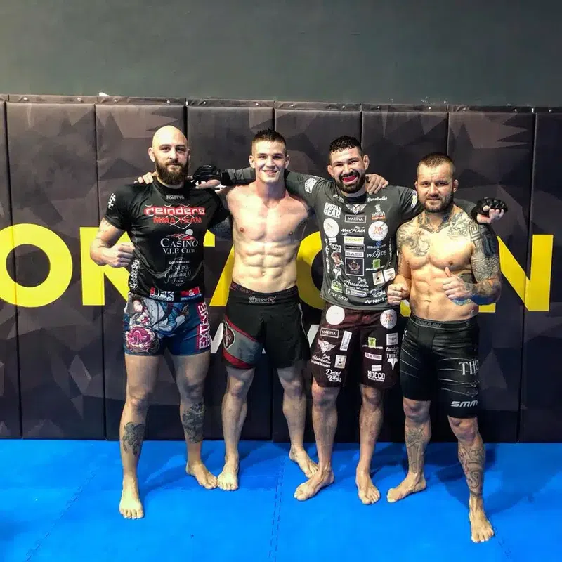 Koniec. Na turnaji OKTAGON 81 ho však v poslednom zápase kariéry nečaká nič jednoduché