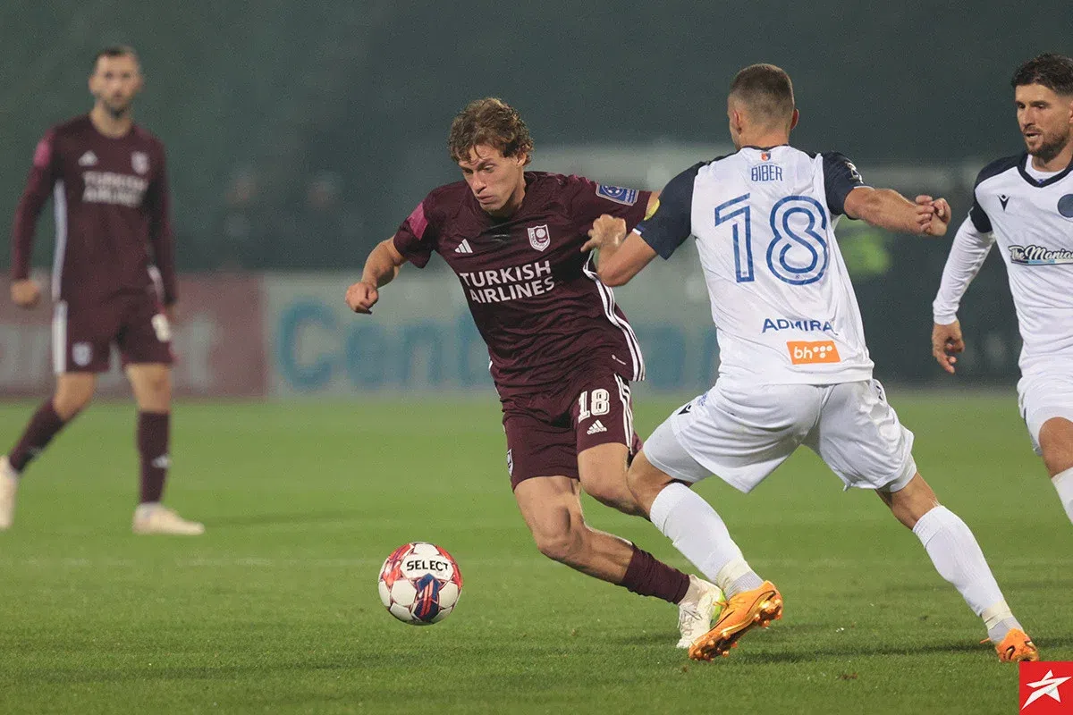 Edin Julardžija v drese FK Sarajevo. Zdroj: sportsport.ba