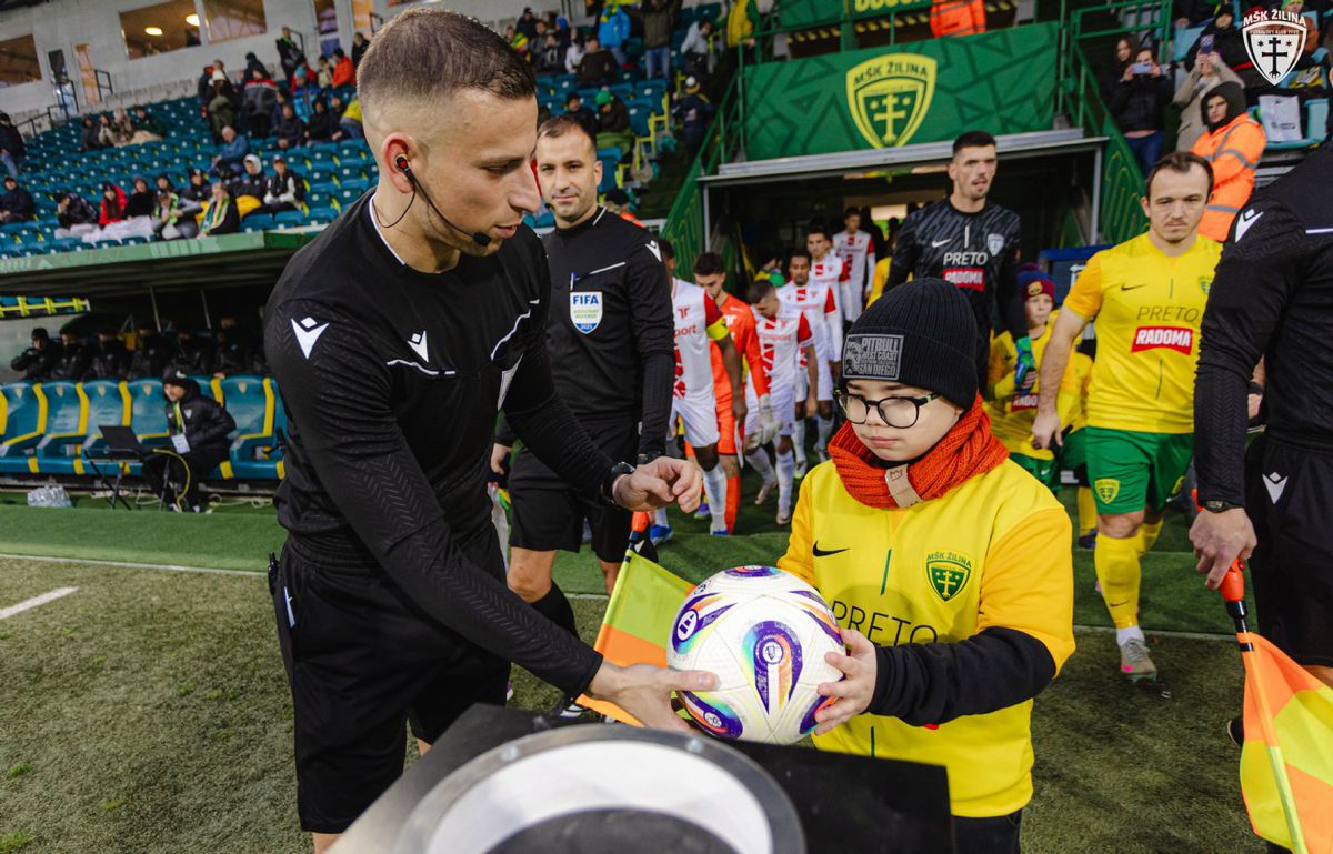 Žilina vs Trenčín: Perempatfinal Slovnaft Cup di Žilina, Siaran Langsung dan Taruhannya