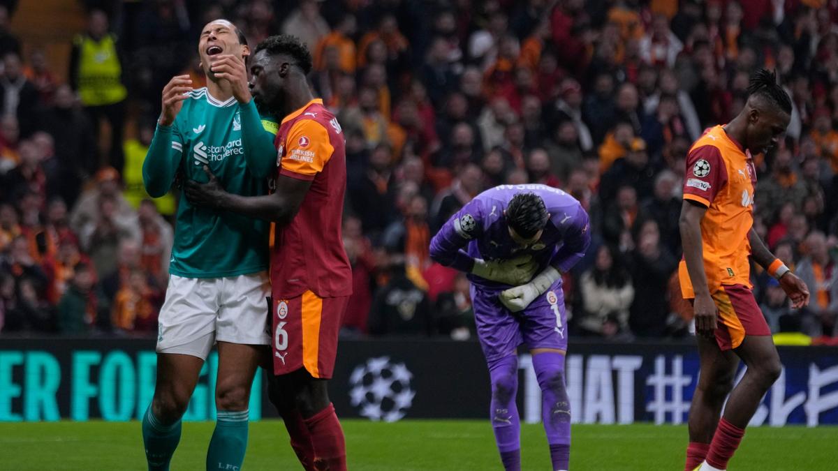 Galatasaray Istanbul - FC Liverpool 1:0 / Liga majstrov - osemfinále ...