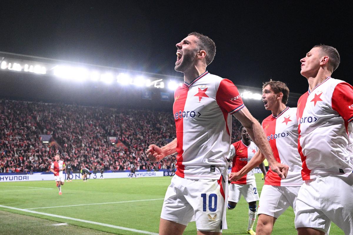 Slavia sa na Ligu majstrov naladila víťazne. V predohrávke kola videli diváci iba jeden gól