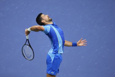 ATP Paríž: Djokovič je už v semifinále, zvládol náročnú skúšku. Tsitsipas nezaváhal