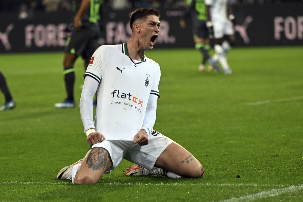 Veľká šanca českého útočníka. Z Bundesligy si ho vytiahol britský veľkoklub