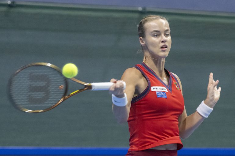 WTA Hobart: Schmiedlová nasadenej jednotke veľa starostí nenarobila