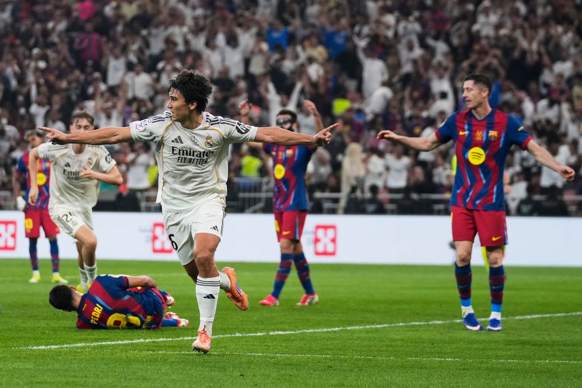 VIDEO Šou v závere prvého polčasu sa zapísala do histórie. El Clásico má nový rekord