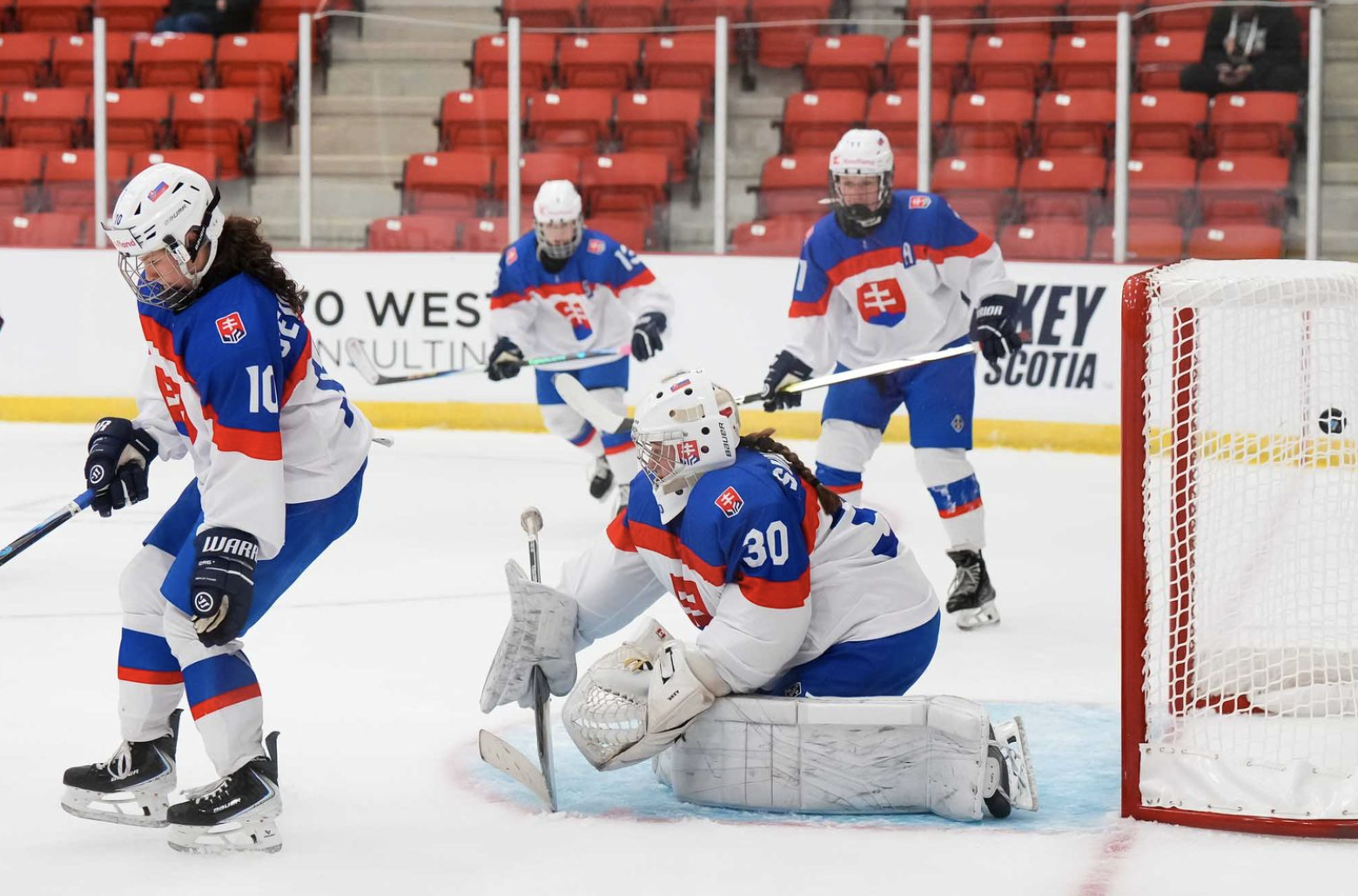 Slovenské hokejistky na MS do 18 rokov. Zdroj: IIHF.com