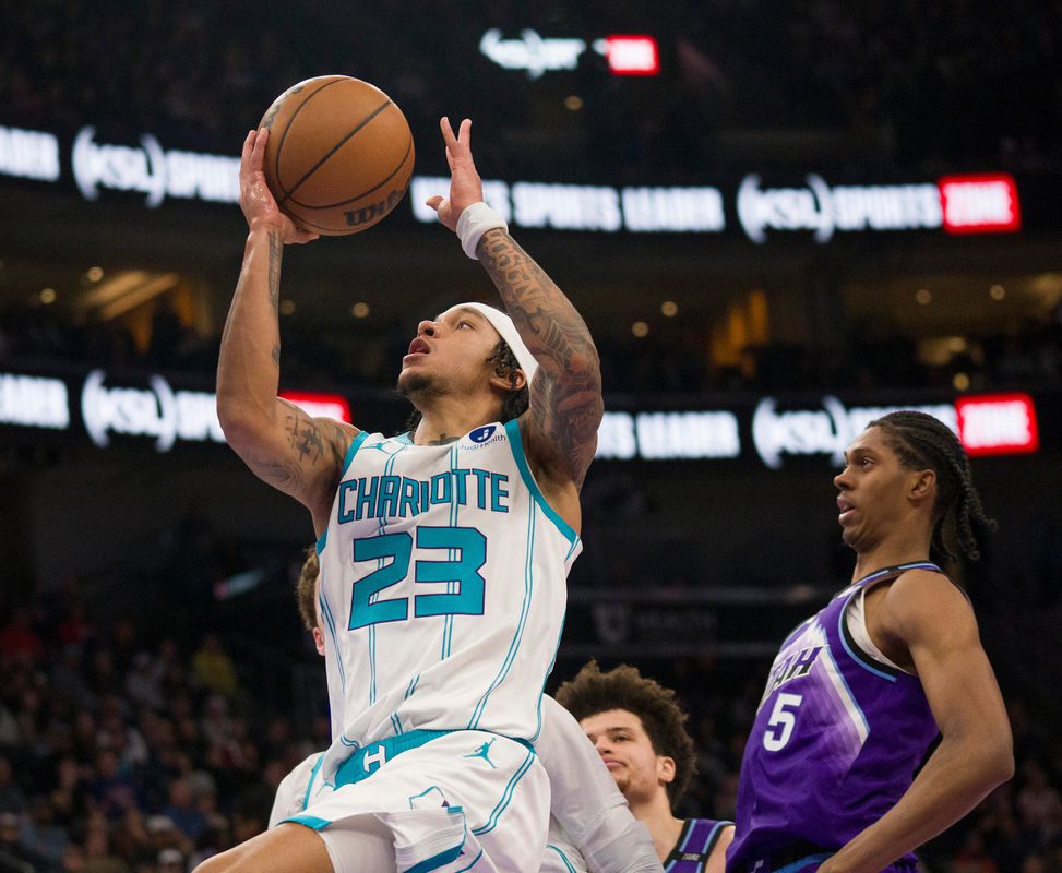 VIDEO NBA: Utah totálne vybuchol. Demoláciu v podaní Charlotte režírovalo až deväť hráčov