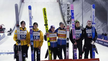 Skoky na lyžiach-SP: Rakúšania ovládli tímovú súťaž dvojíc v Lake Placid