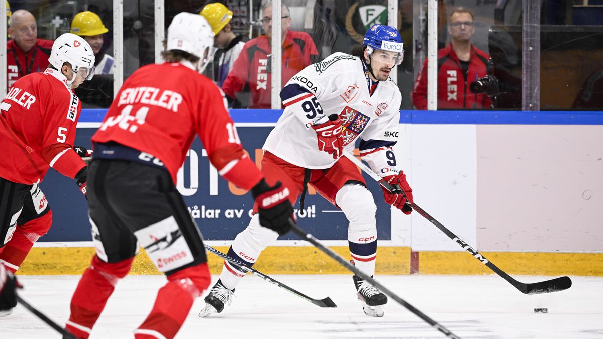 Finnish Hockey Team Wins Swedish Hockey Games Championship