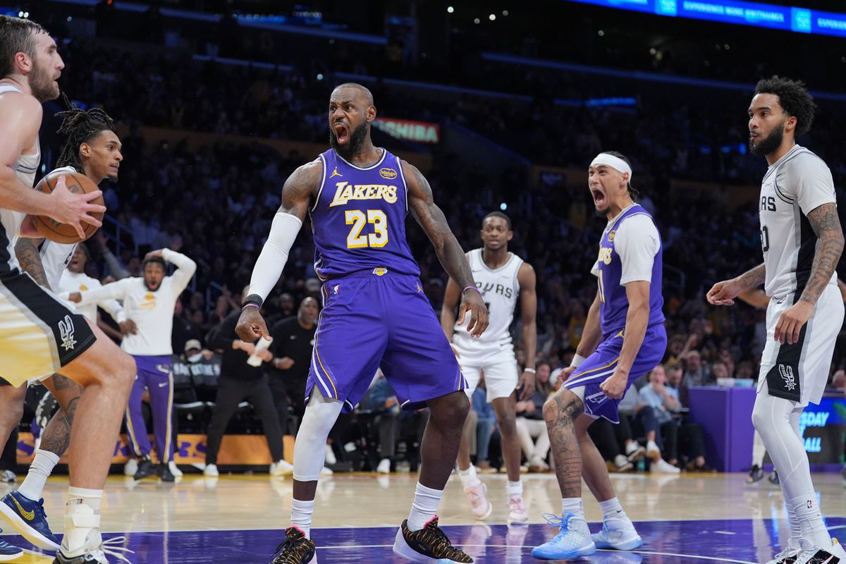 VIDEO Pohár NBA: Oklahoma potvrdila dominanciu. Hráči Lakers nedokázali postúpiť do semifinále