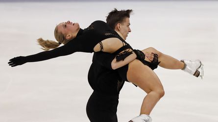 Krasokorčuľovanie-ME: Sofia Pucherová a Nikita Lysak sa neprebojovali do voľných tancov