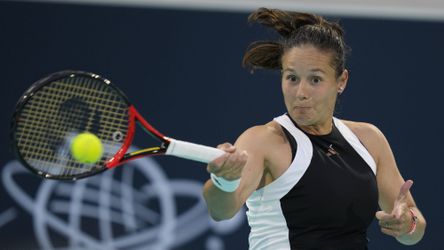 WTA Charleston: Kasatkinová vyradila Pegulovú, vo finále sa postaví proti Collinsovej