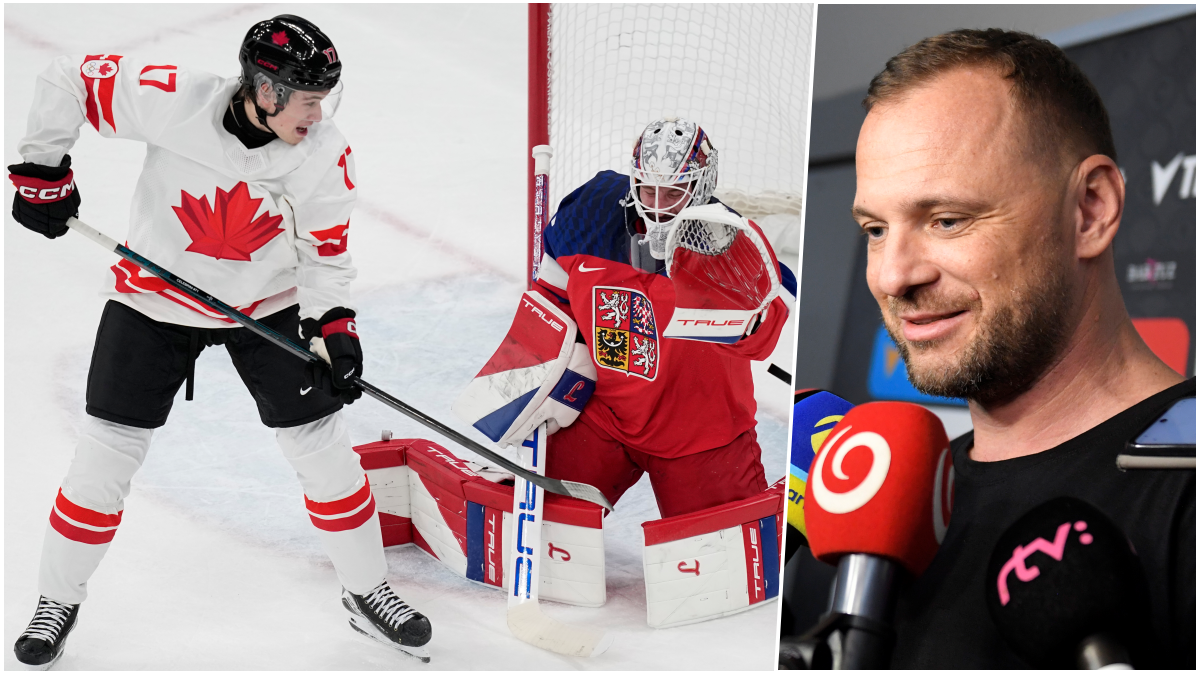 Kanaďan Macklin Celebrini v súboji s Českom, vpravo Marián Gáborík. Zdroj: TASR/AP