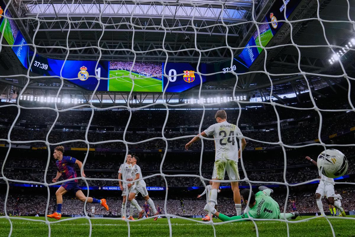 Bývalá hviezda Barcelony tvrdo zaútočila na Real Madrid: VAR zaviedli kvôli jeho krádežiam