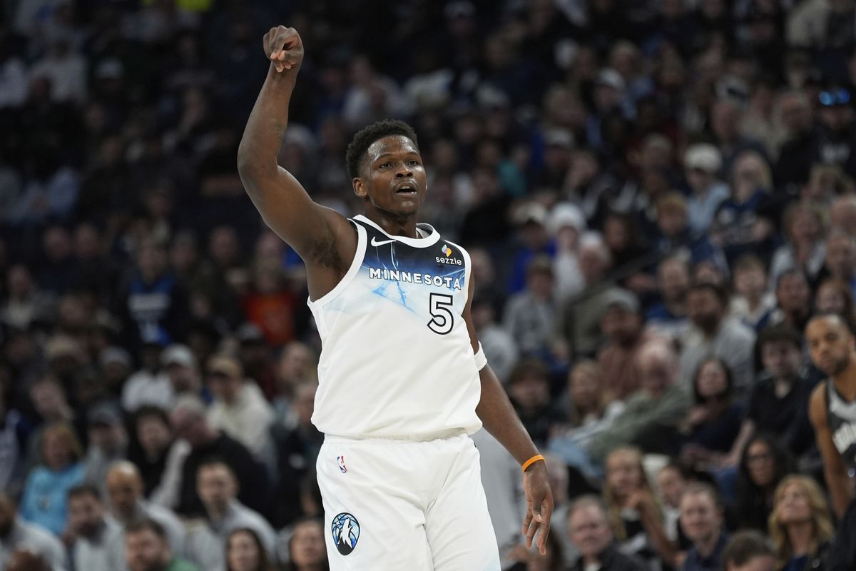 NBA: Minnesote bude chýbať najväčšia hviezda, stanovili dĺžku absencie