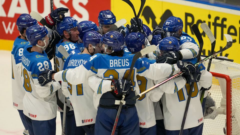 Une équipe de joueurs de la KHL et du championnat national, peut-être le futur gardien du Slovan Bratislava