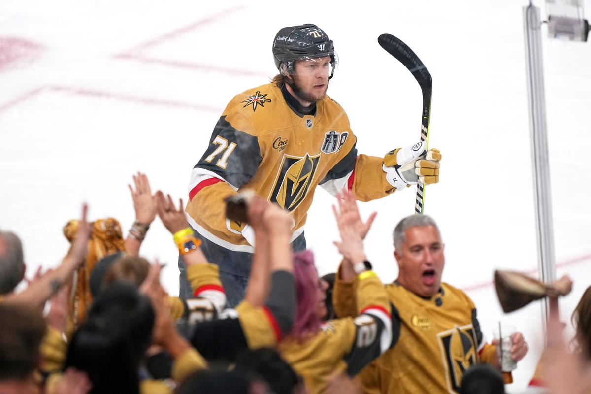 Skúsený útočník sa Golden Knights dohodol na predĺžení zmluvy. Vo Vegas je od začiatku