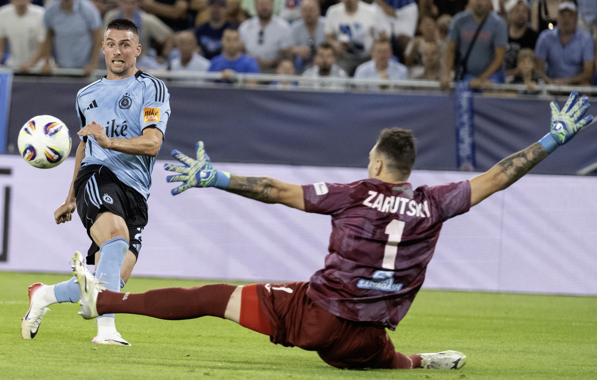 ŠK Slovan Bratislava - Kajrat Almaty. Zdroj: TASR