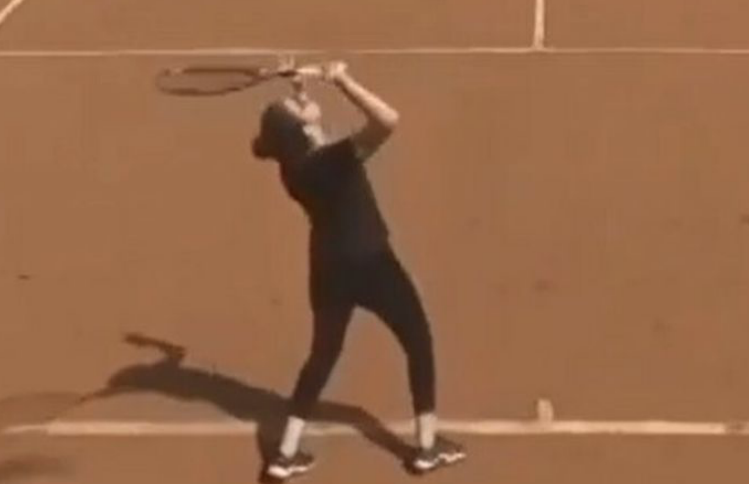 VIDEO Nemalo sa to stať. Neuveriteľný dôvod, prečo najhoršia tenistka všetkých čias dostala divokú kartu