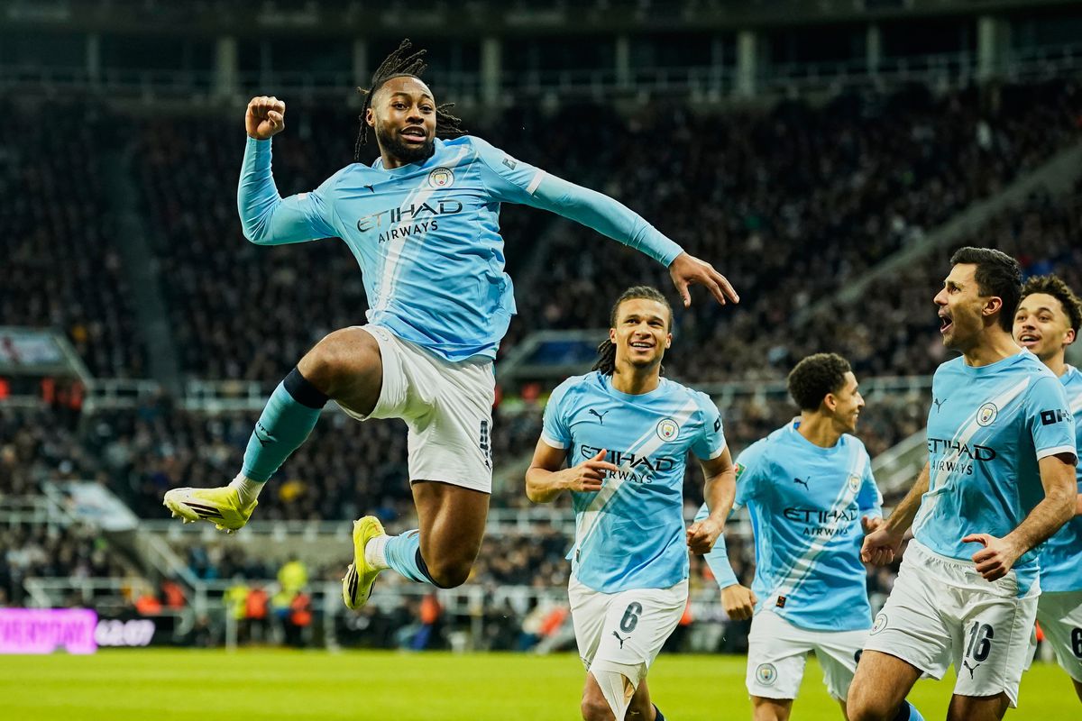 EFL Cup: Domov sa vracajú s úsmevom. Manchester City je bližšie k postupu do finále