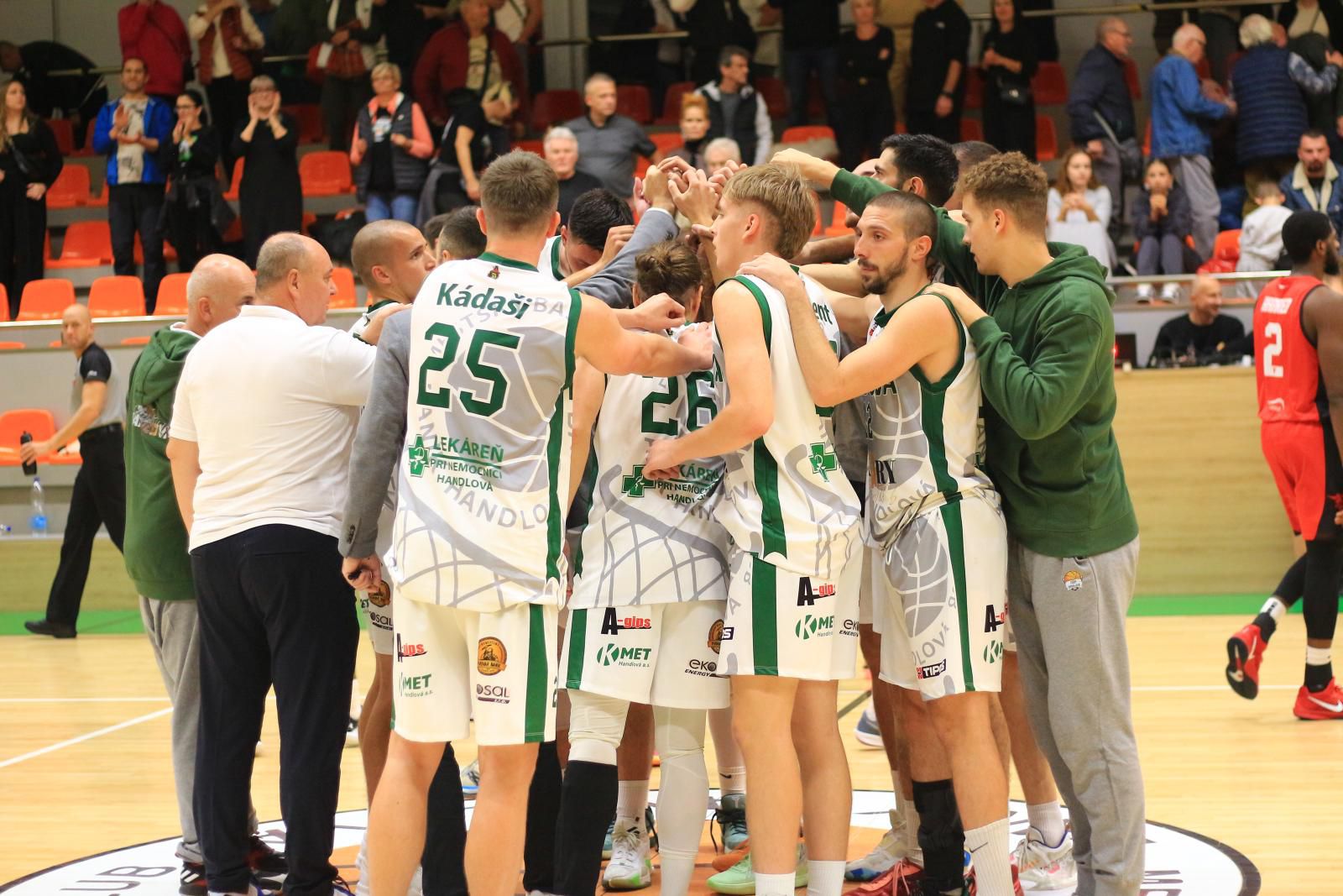 Basketbalisti MBK Handlová, zdroj: mbkhandlova.sk